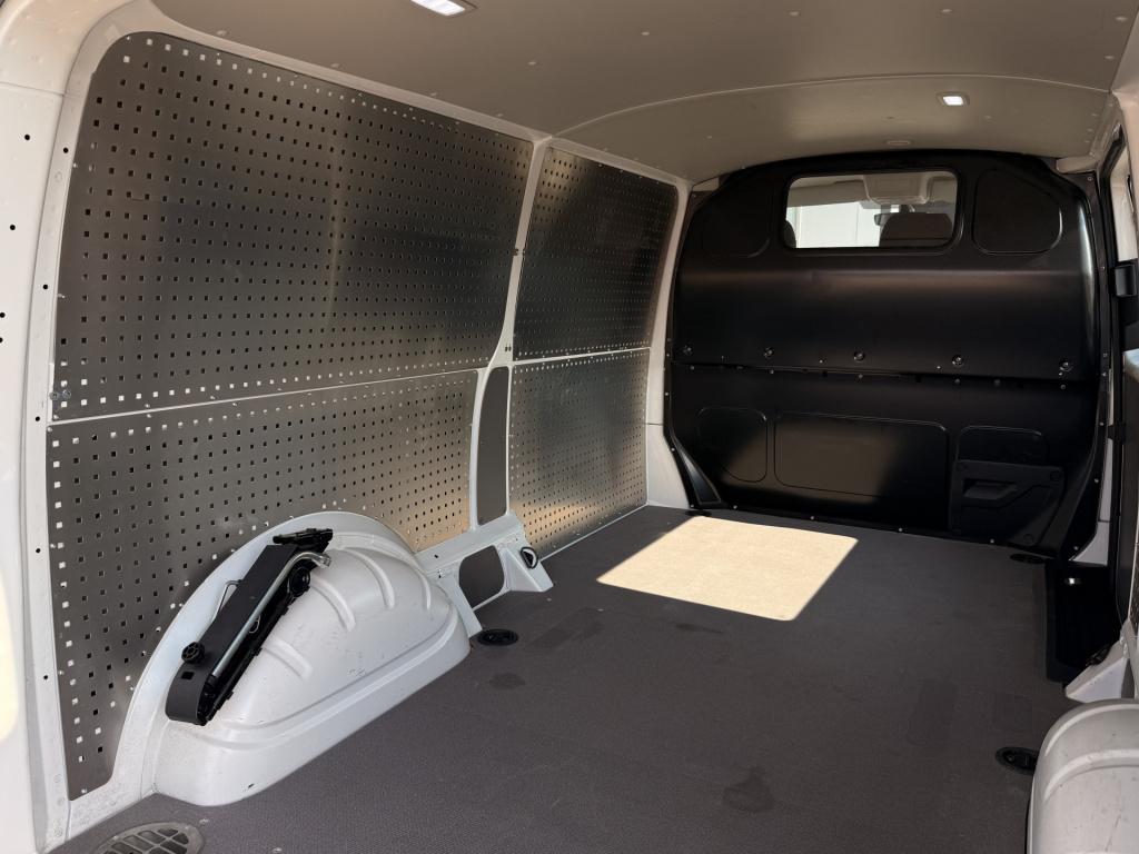 Volkswagen Transporter 2.0 tdi l2h1 28 comfortline t6 | 150pk | 6bak | navi
