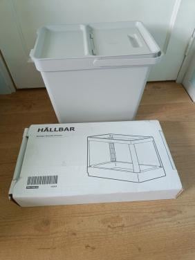 Ikea hallbar prullenbak en uittrekbaarframe