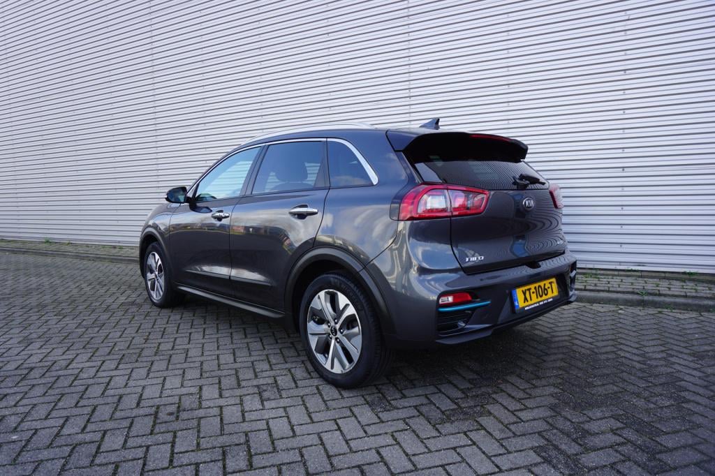 Kia E-niro executiveline 64 kwh climate / navi / cruise / leder / stoelverw