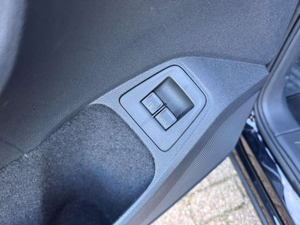 Volkswagen Tiguan 1.4 tsi ehybrid life