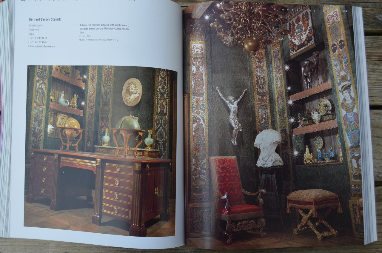 Twee Catalogi TEFAF Kunst- en antiekbeurs