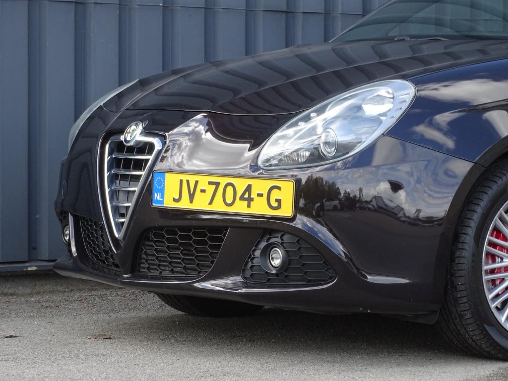 Alfa Romeo Giulietta 1.4 t distinctive leder | navi | 18"