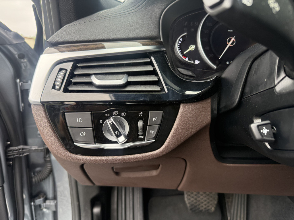 BMW 5 Serie 530i xdrive automaat high executive sedan