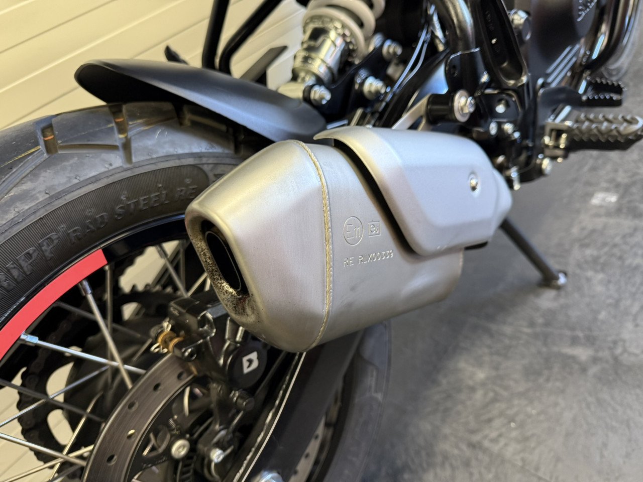 Jonge en complete Royal Enfield Himalayan 450!