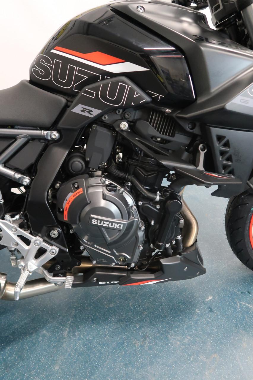 2024 Suzuki GSX-8S zeer compleet!