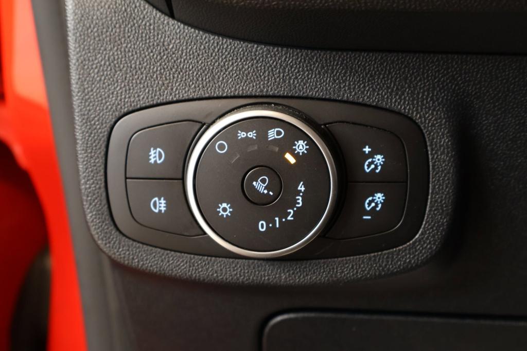 Ford Fiesta 1.0 ecoboost titanium nl auto, trekhaak, appconnect, cruise,