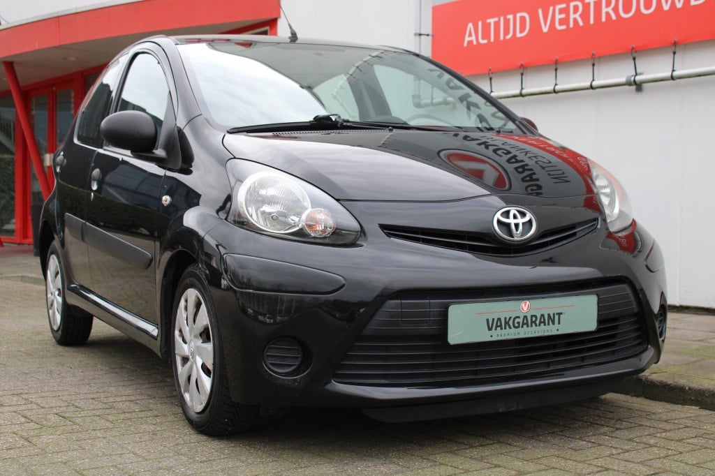 Toyota Aygo 1.0 vvt-i now