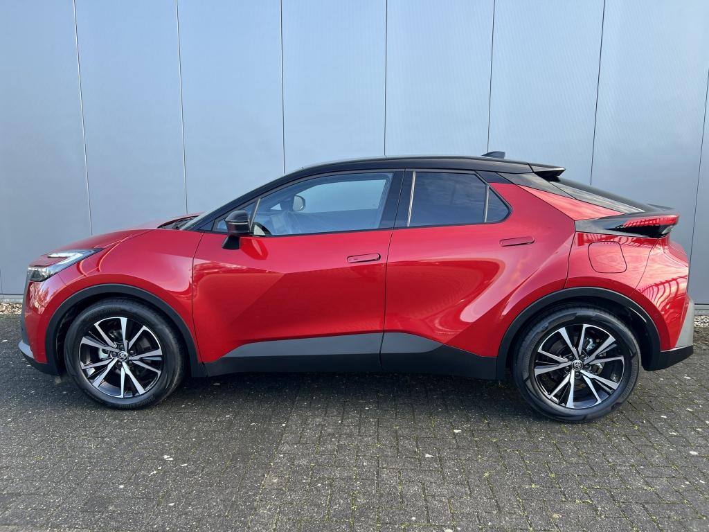 Toyota C-hr 1.8 hybr 140 first