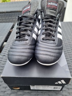 Adidas Copa Mundial voetbalschoenen maat 40 nieuw