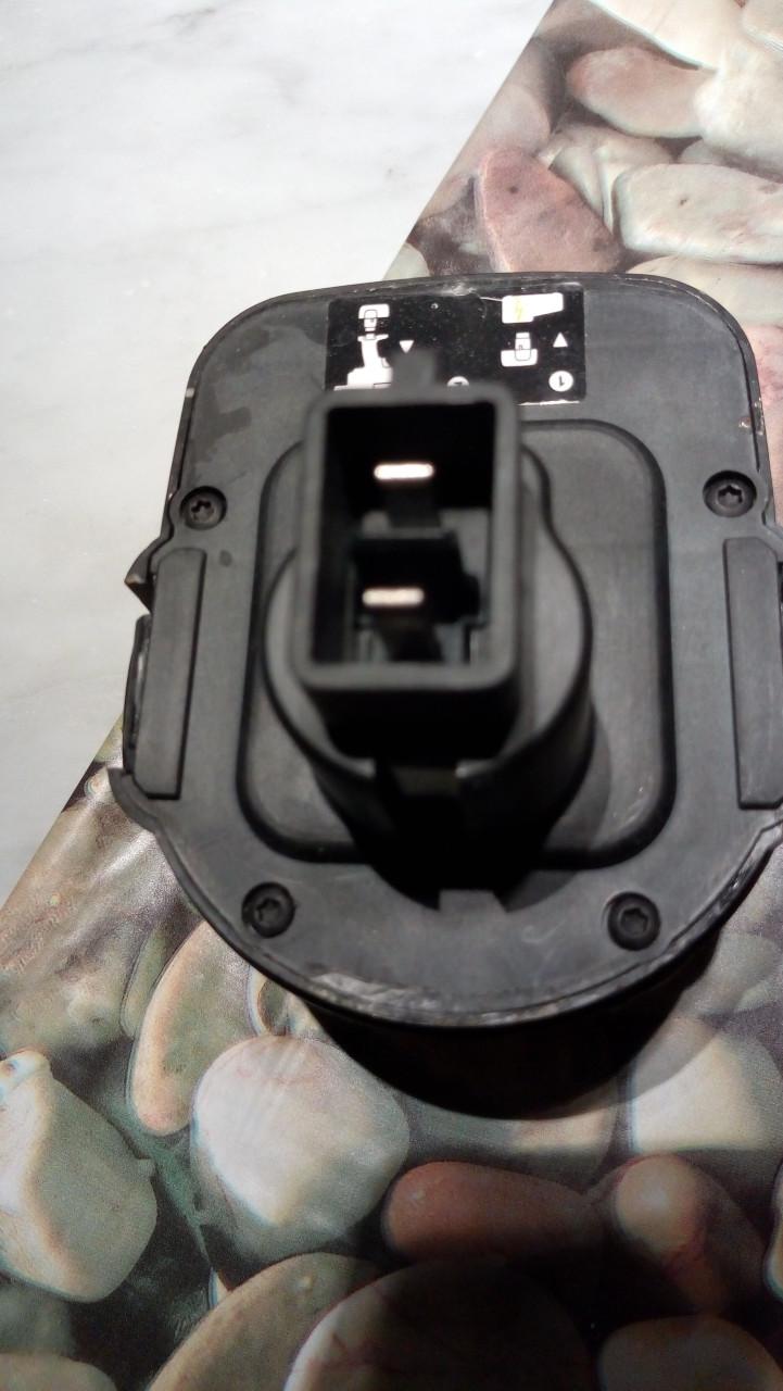 Gezocht oplader voor accu Rems zaklamp