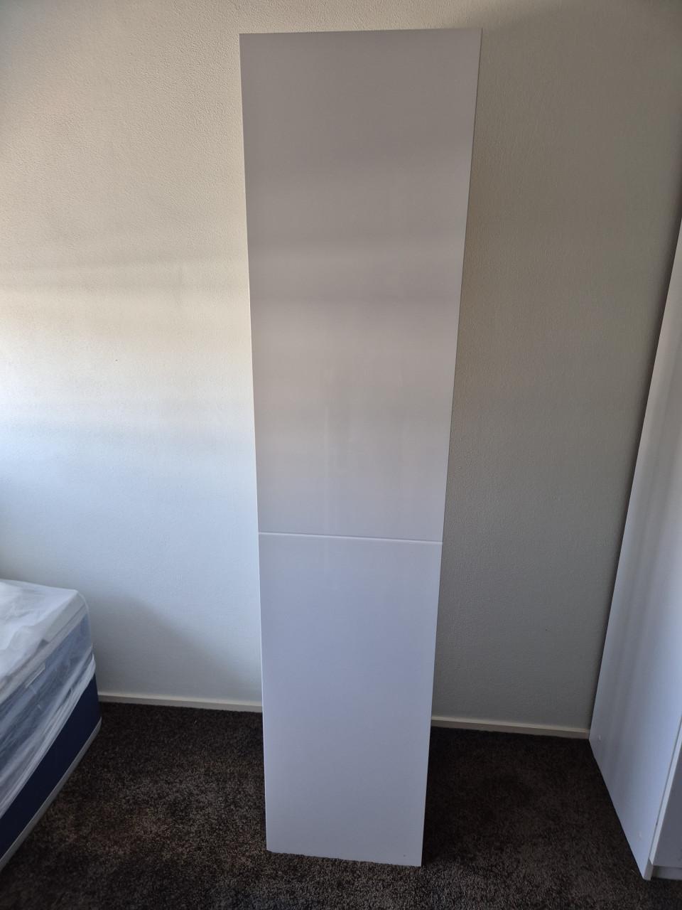 Hoge badkamerkast wit hoogglans 35x35x160