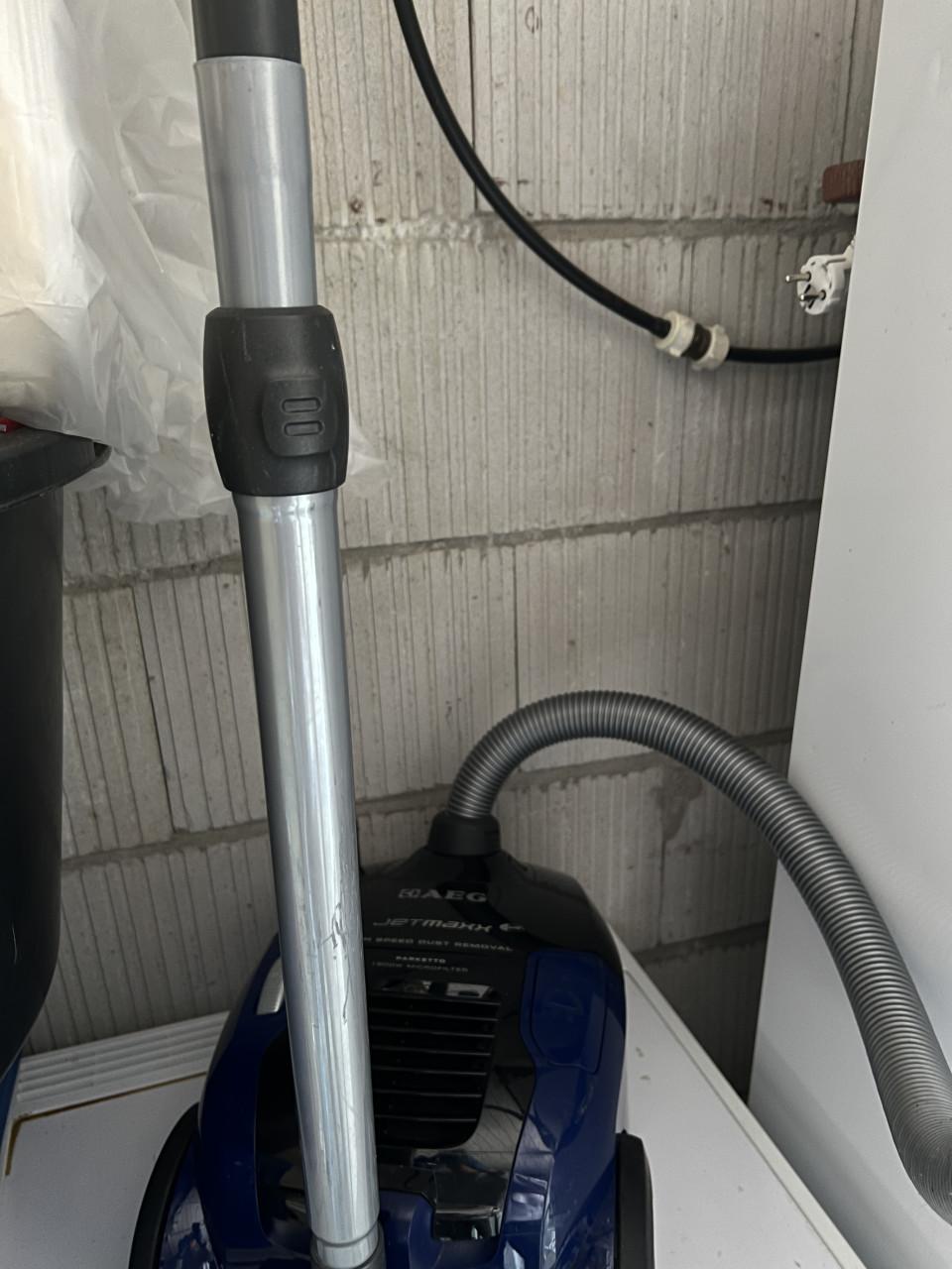 AEG JetMaxx AJM6805  Stofzuiger1800 W als nieuw