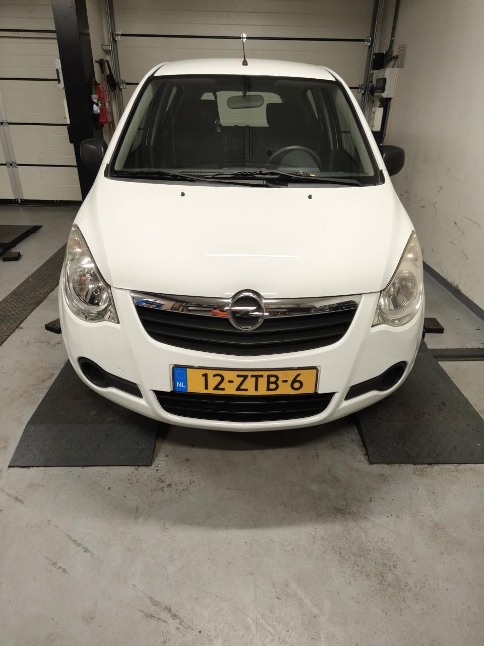 Opel Agila