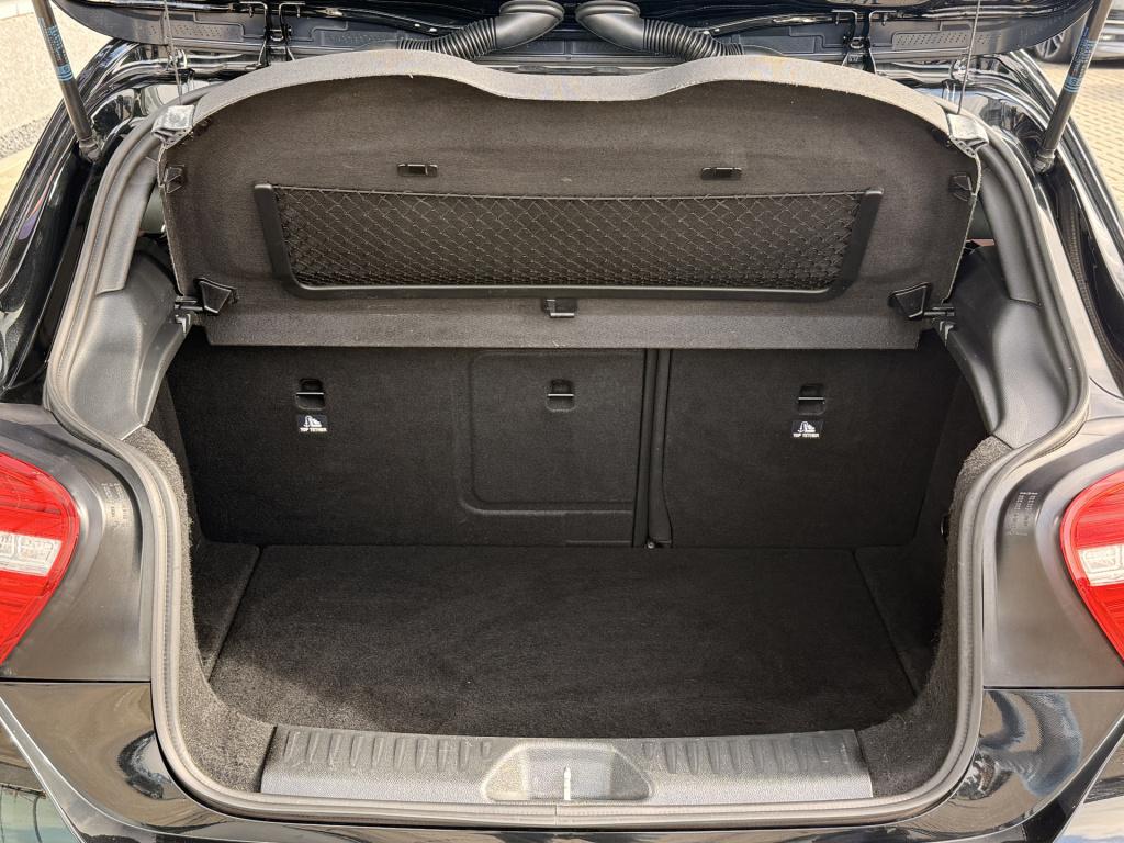 Mercedes-Benz A-Klasse amg 45 4matic | stoelverwarming | kuipstoelen | acht