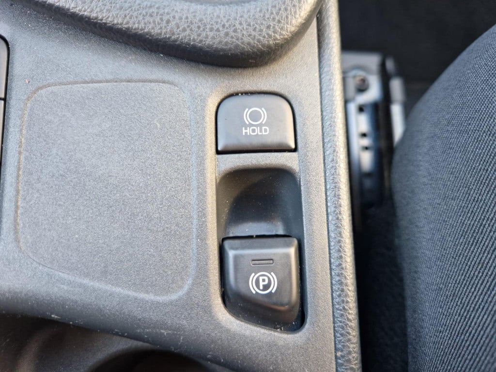 Toyota Yaris 1.5 hybrid first edition | automaat | adaptieve cruise control
