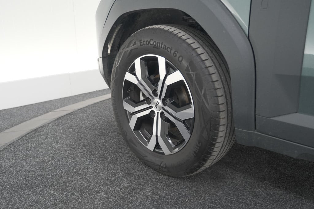Dacia Duster mild hybrid 130 expression | camera | stoelverwarming | apple 