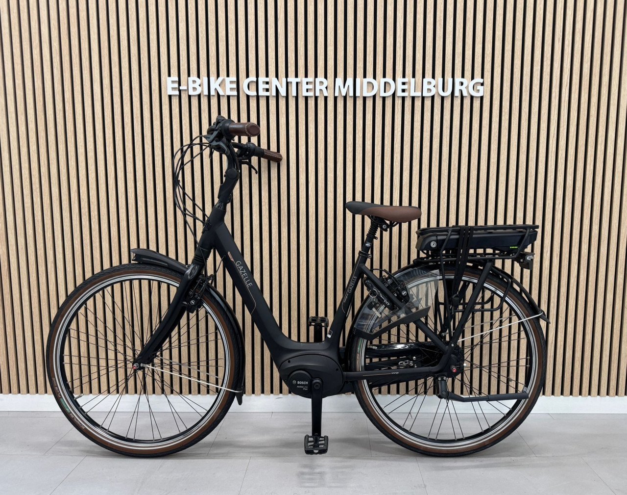 Gazelle Orange C8 Bosch Active Line Plus 400Wh 49CM 2608KM