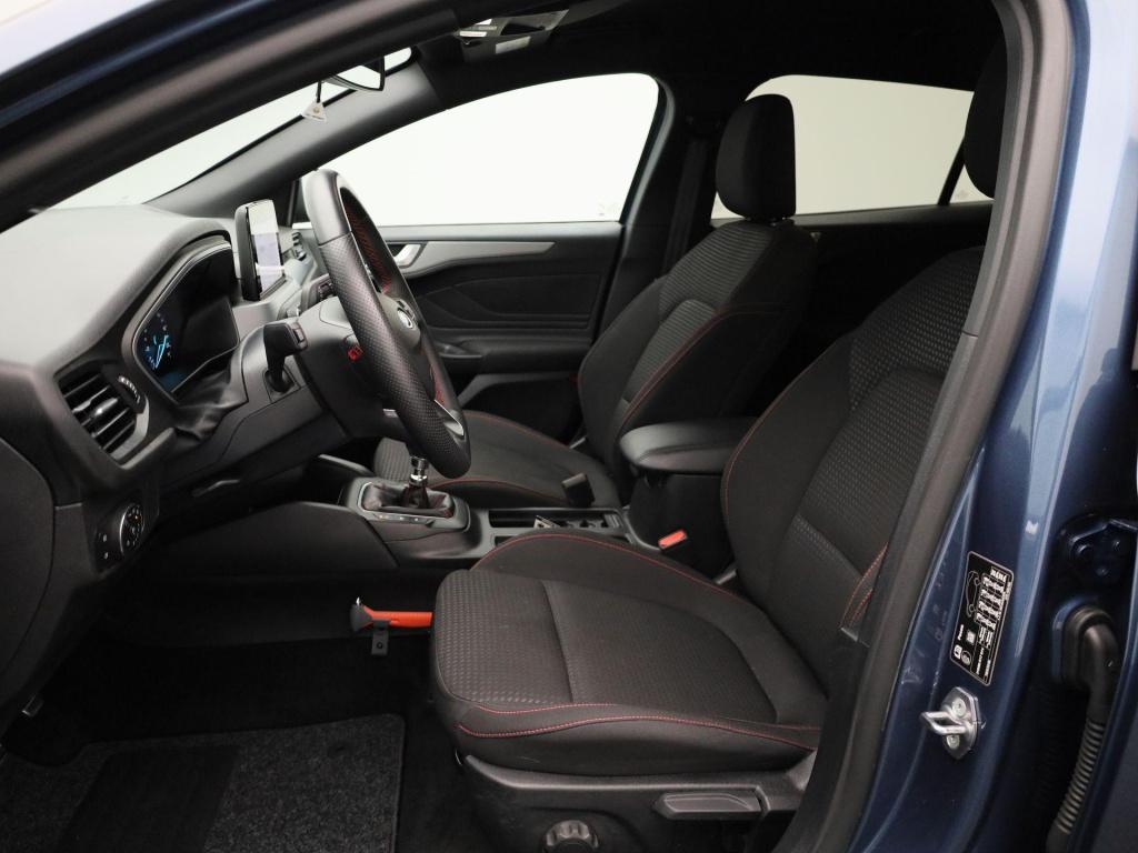Ford Focus wagon 1.0 ecoboost hybrid st line style | trekhaak | climate con