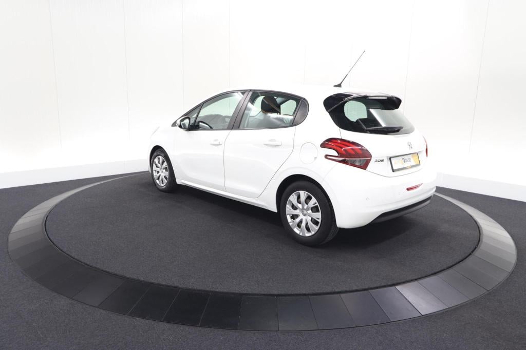 Peugeot 208 puretech 82 blue lion | apple carplay | parkeersensoren | navig