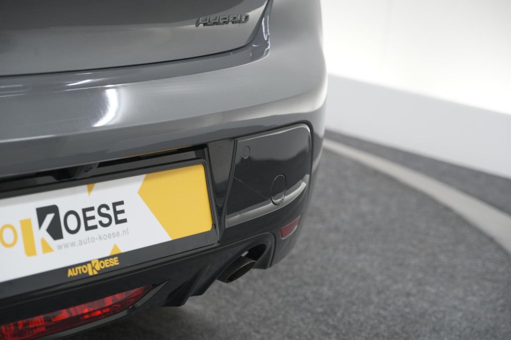 Peugeot 208 hybrid 100 e-dcs6 allure | camera | keyless entry | apple carpl