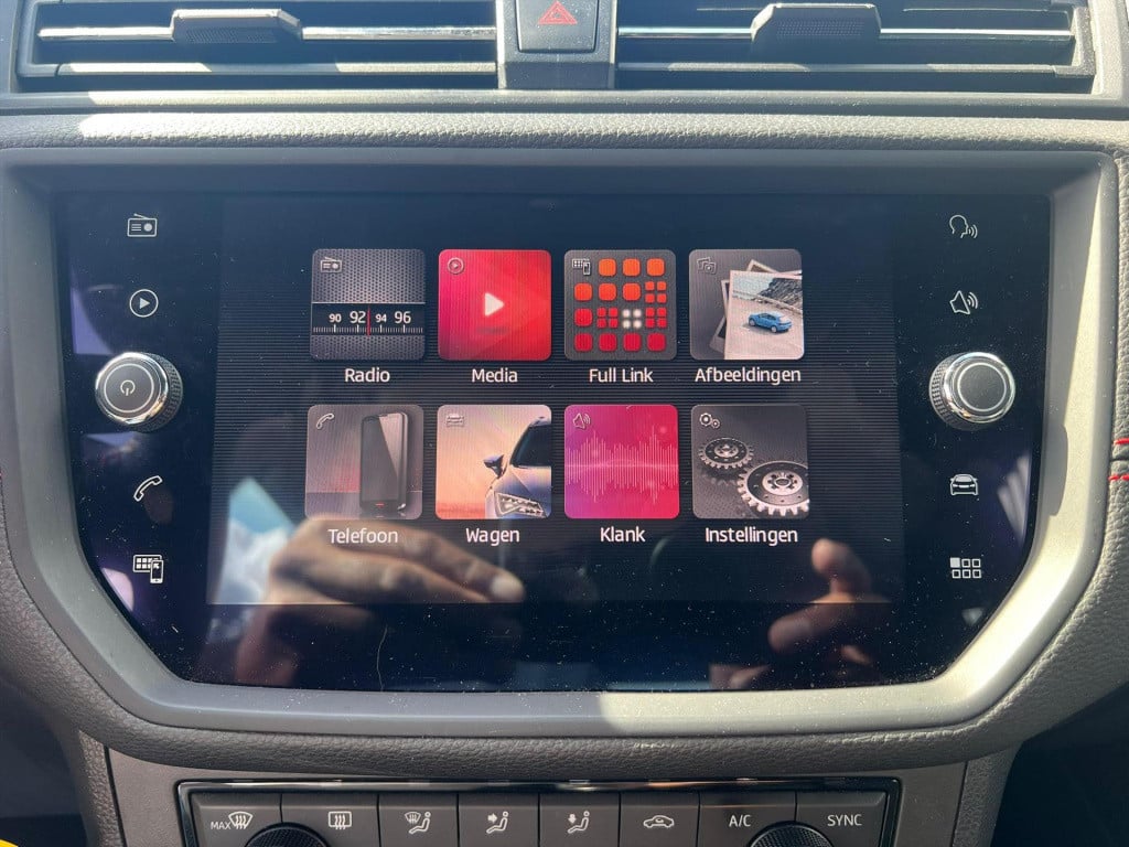 Seat Arona 1.5 tsi 150pk evo fr, trekhaak, carplay