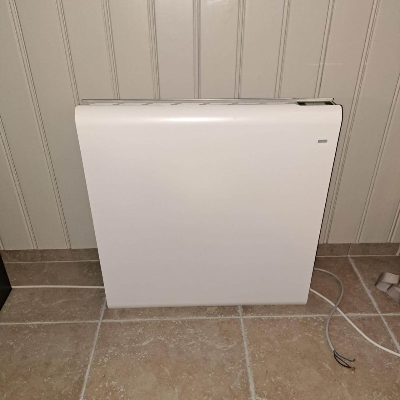 Titel: GoodHome Iriya Elektrische Radiator (Vloeistofkern)