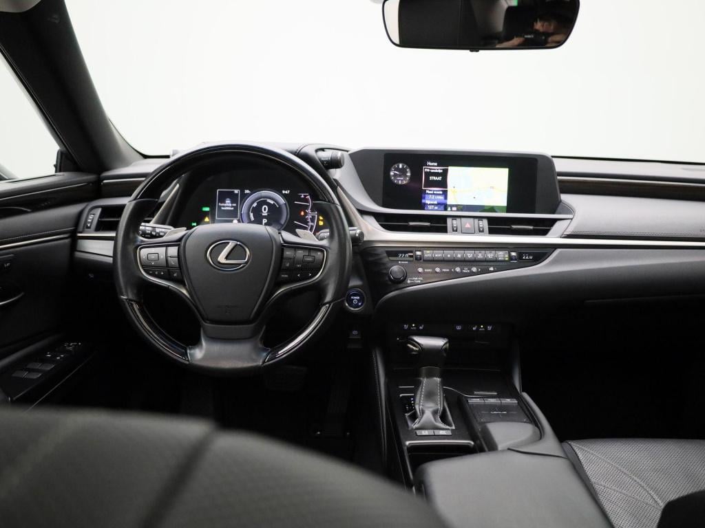 Lexus Es 300h luxury line | automaat | panoramadak | lederen bekleding | ac
