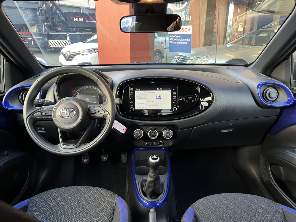 Toyota Aygo x 1.0 vvt-i mt pulse | camera | stoelverw. | carplay