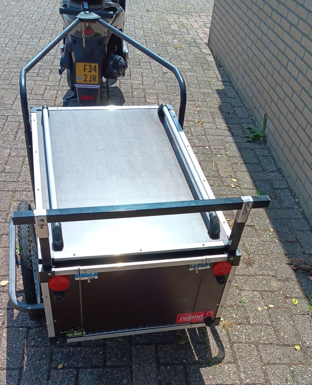 Kymco people S 4 takt bouwjaar 2012 met topkoffer en bagagekar.