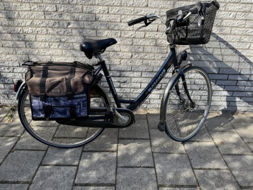 Damesfiets Bataves, lage instap, 7 versnellingen enz.