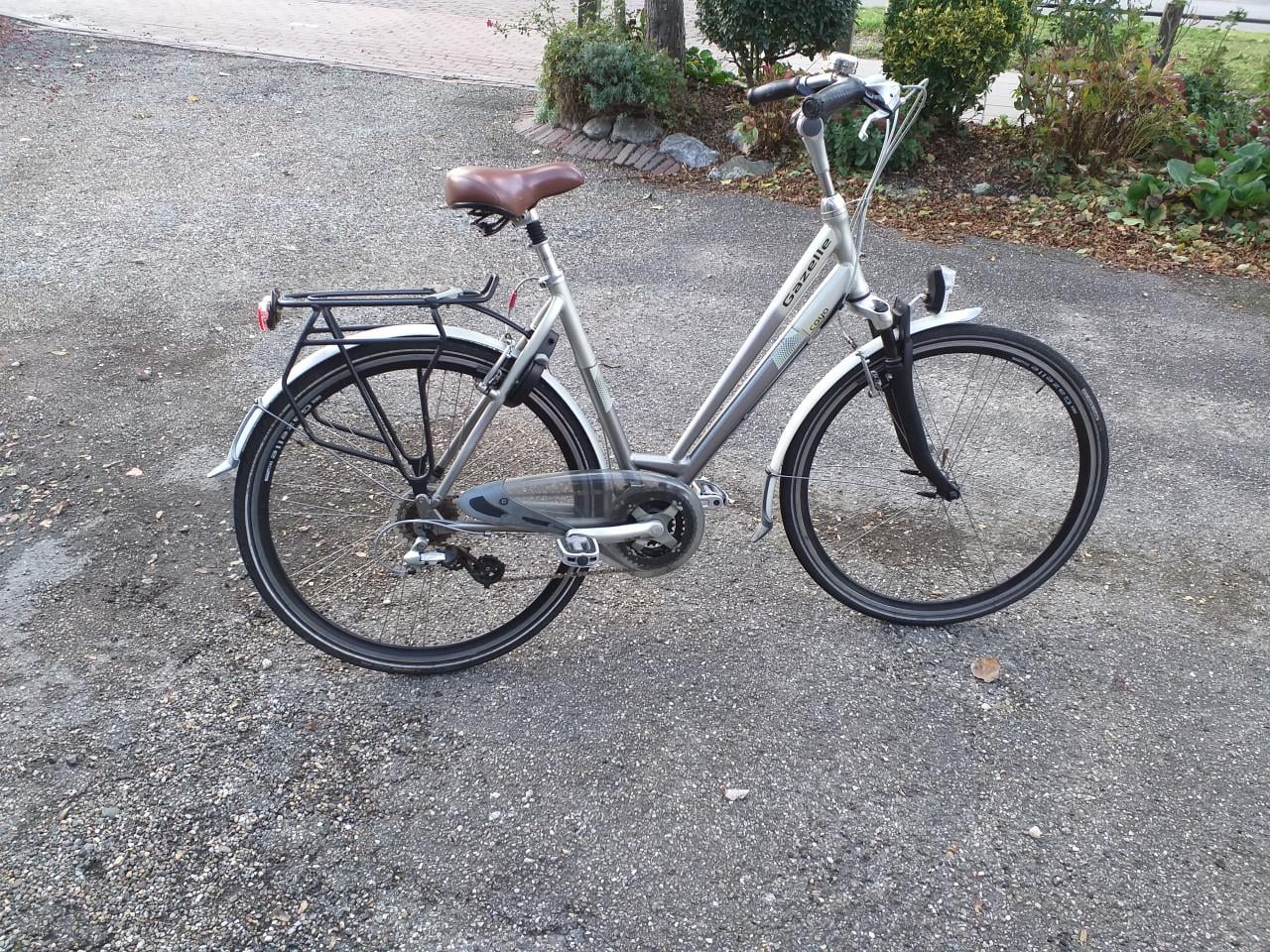 """"MOOIE GAZELLE DAMESFIETS IN PRIMA STTAAT""