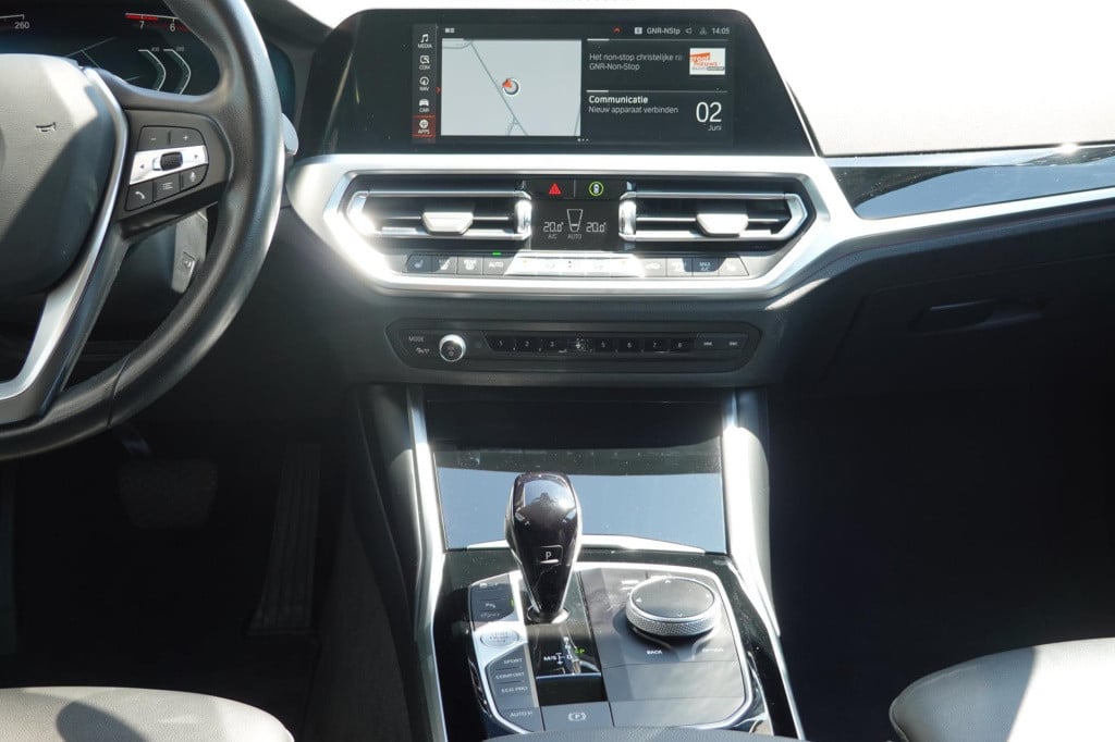 BMW 3-serie touring 330i business edition plus