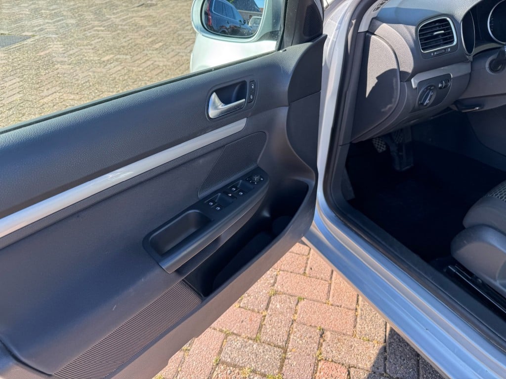 Volkswagen Golf 1.6 tdi comfortline bluemotion