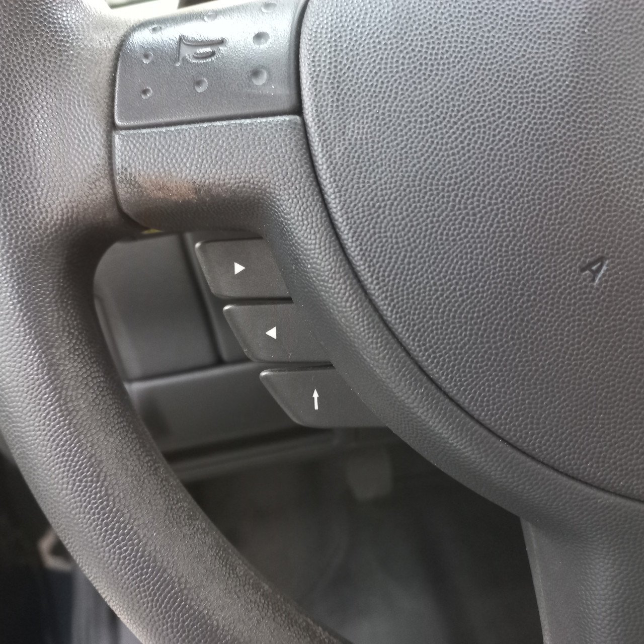 Mooie Opel Corsa 1.2 N  met lage KM stand