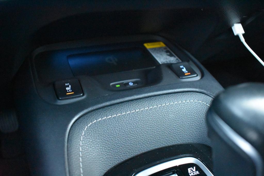 Toyota Corolla 1.8 hybrid dynamic | camera | apple carplay | android auto |