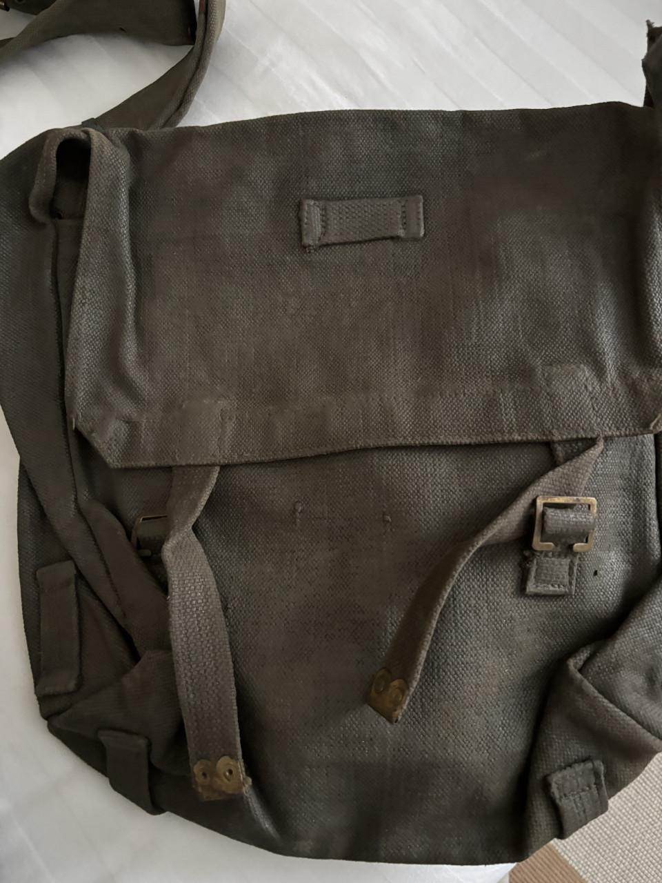 Militaire leger spullen mag weg voor klein prijsje