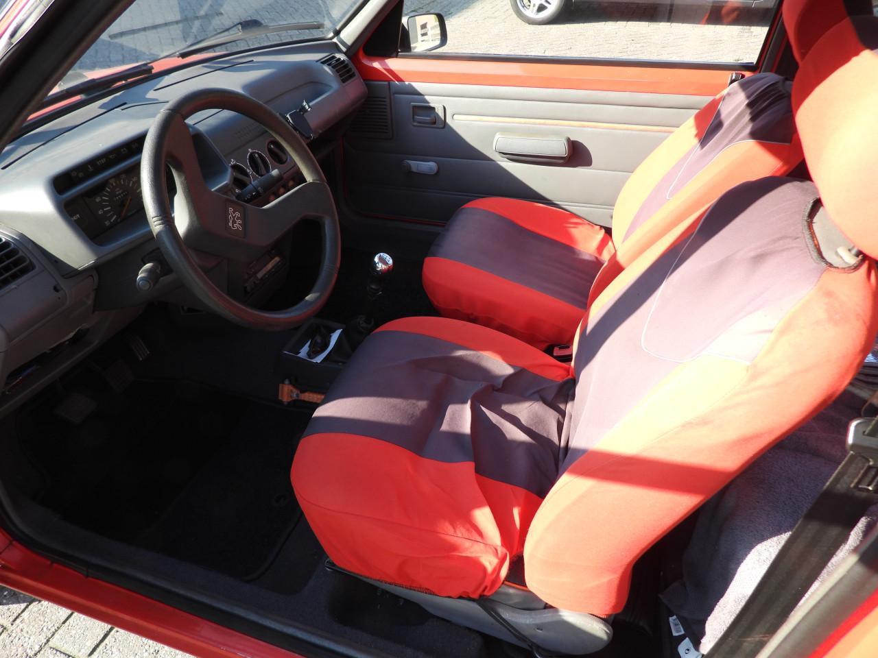 Peugeot 205 Accent 1.1  Rood