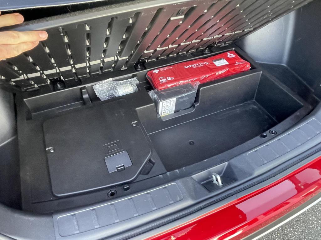Mitsubishi Eclipse Cross 2.4 phev intense+
