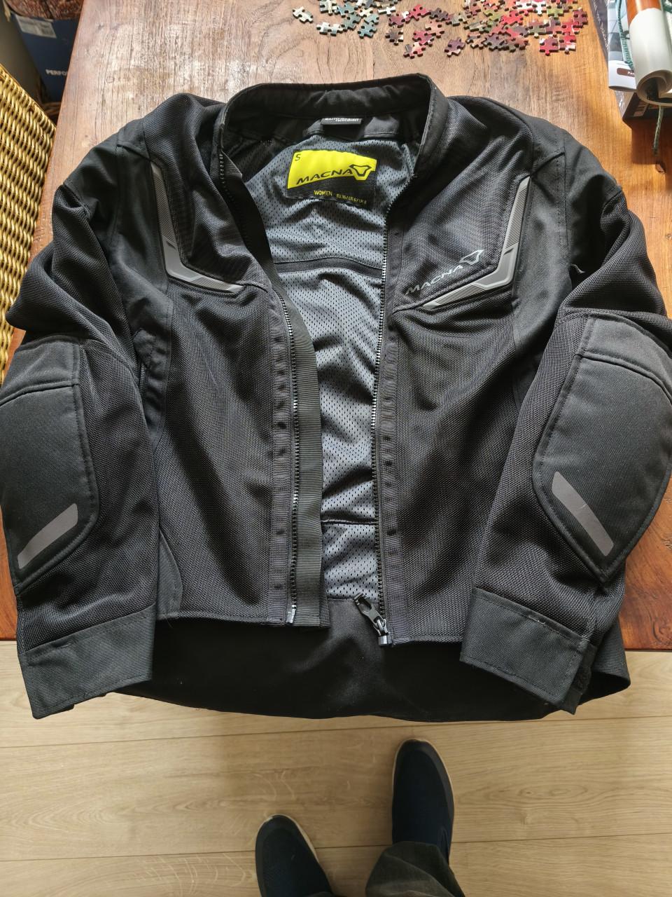 Te koop RICHA zomer doorwaai motorjack maat S.