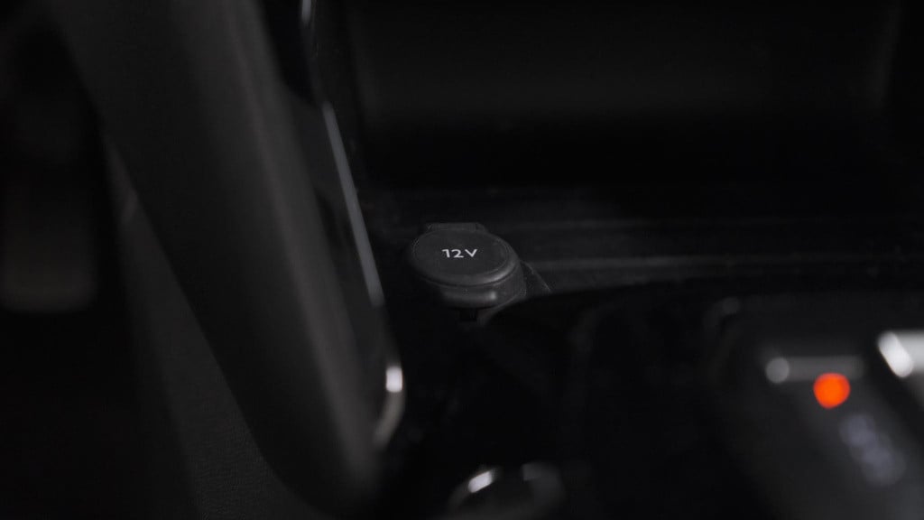 Peugeot 208 puretech 100 eat8 active | parkeersensoren | navigatie | apple 
