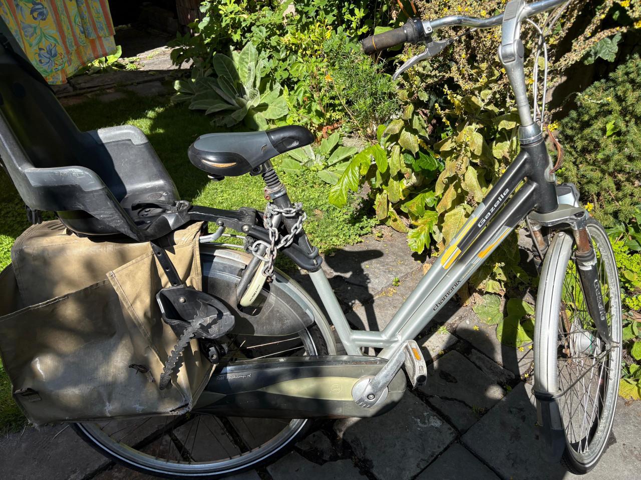 GRATIS damesfiets met achter kinderzitje