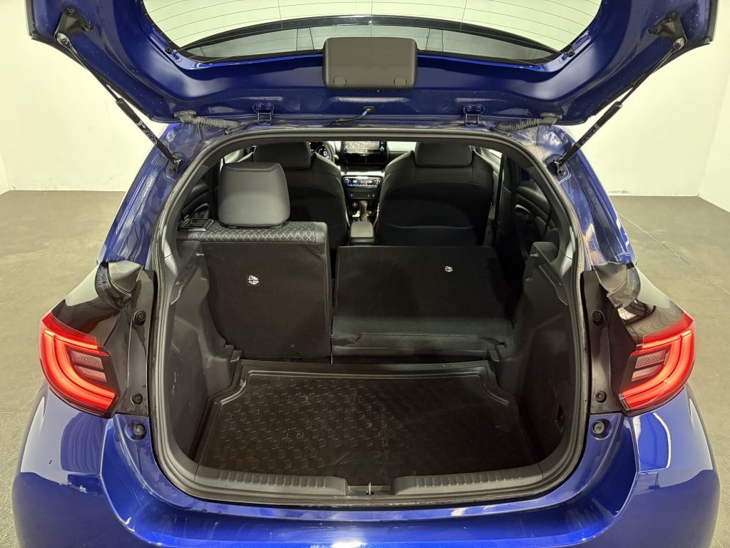 Toyota Yaris 1.5 hyb. executive | navi | bsm | stoelverw. |