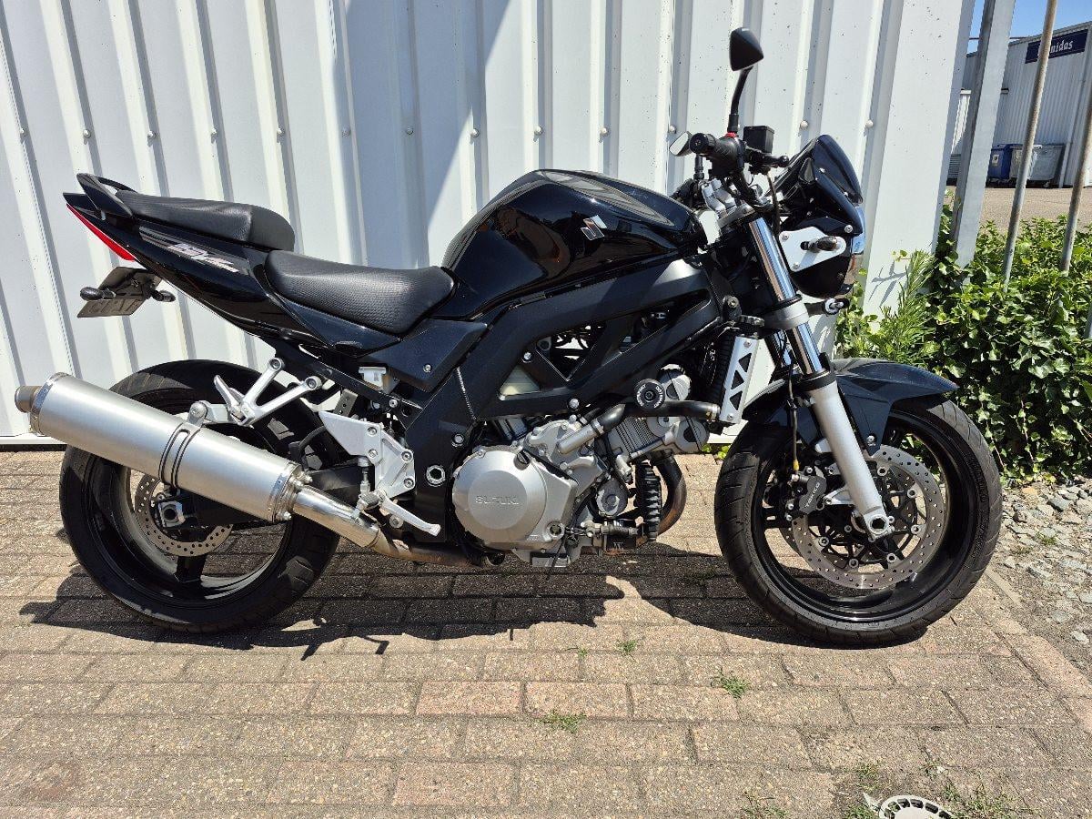 Suzuki SV1000N uit 2006, dikke naked bike