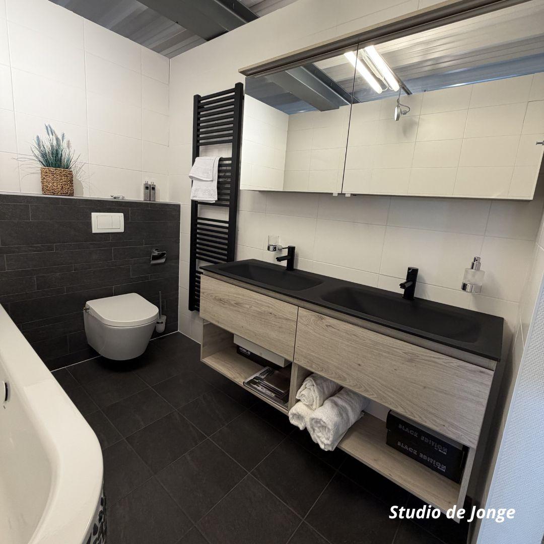 Showroom Sale – Luxe Badkamer met Design Bad & Douchewc!