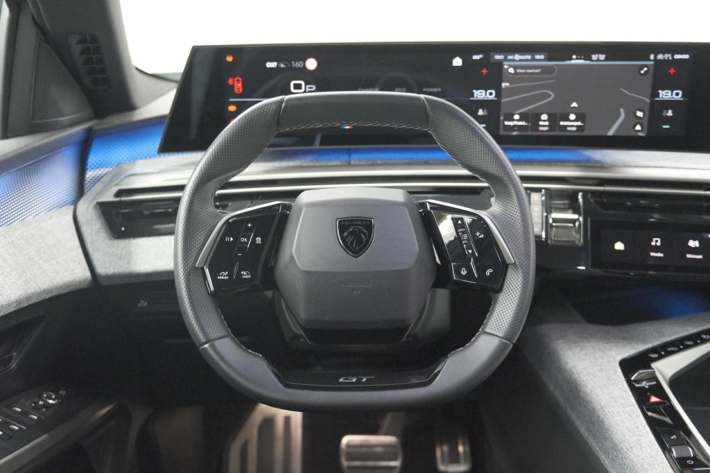 Peugeot 3008 1.2 hybrid 136 gt | elektrische kofferklep | camera | adaptiev