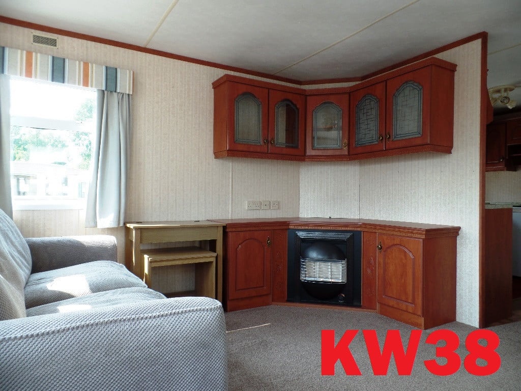 Keurige Willerby Granada met dubbel glas, CV en extra stahoogte te koop