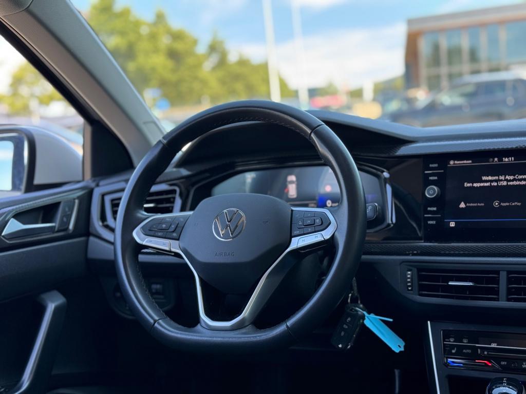 Volkswagen Taigo 1.0 tsi life business * carplay * stoelverwarming * pdc 2x