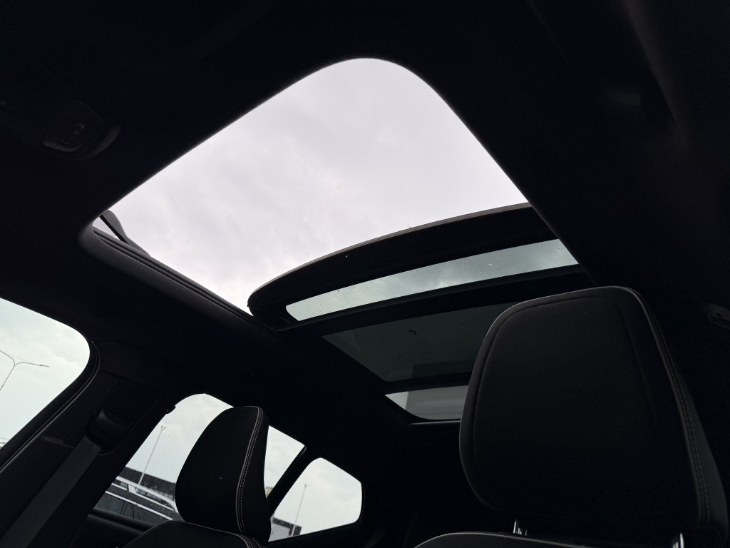 Volvo XC40 t5 262pk recharge r-design | full options !