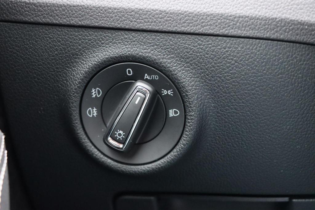 Skoda Superb combi 1.4 tsi iv sportline business 218pk dsg6