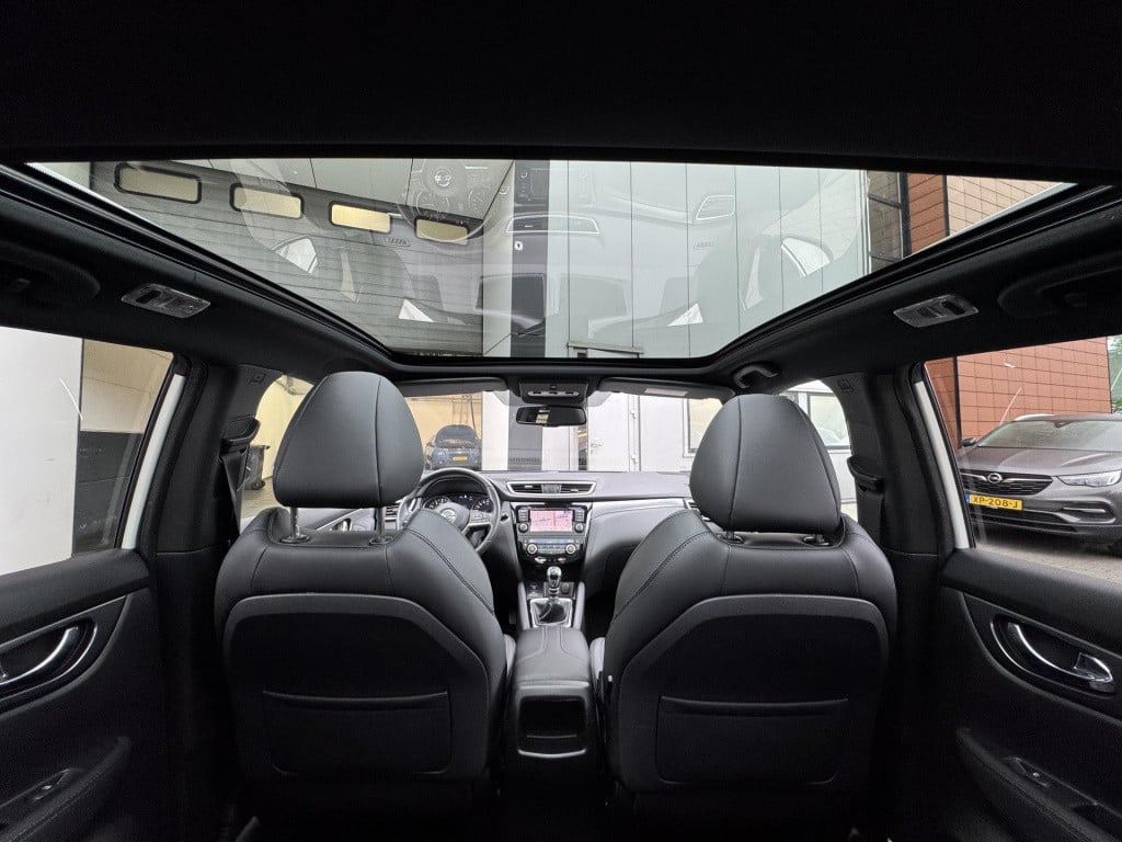 Nissan Qashqai 1.3 dig-t tekna + | trekhaak | panoramadak | nappa leder | a